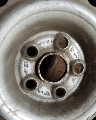 Ruote Volkswagen 16" con gomme termiche