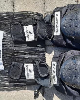 ginocchiere e para polsi per pattini in linea