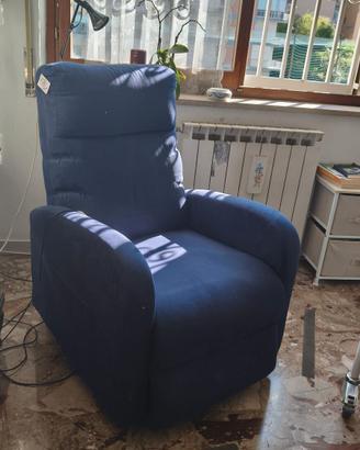 POLTRONA RELAX PER ANZIANI ELETTRICA