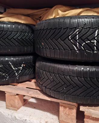 4 gomme termiche michelin 225/45 R17