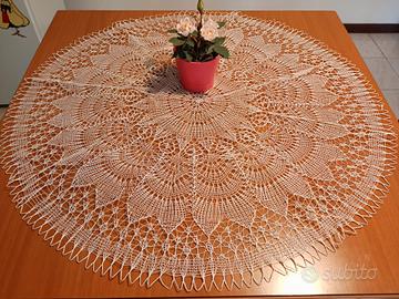 Centrotavola Uncinetto 88cm Fatto a Mano da Suora 