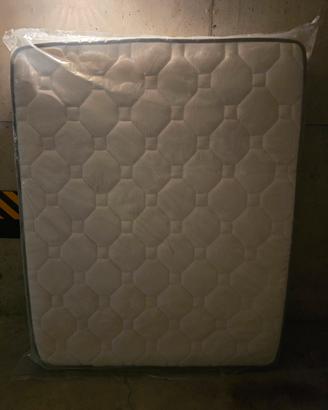 Materasso 150x190 ancora incelofanato 