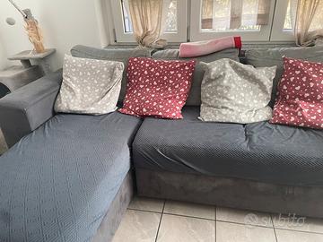 Divano letto con penisola
