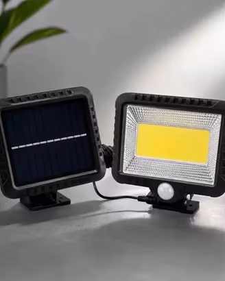 Faro LED Solare Esterno Sensore Movimento IP65