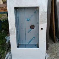 piano in quarzo con vasca in acciaio inox 