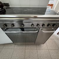 Cucina smeg 5 fuochi a gas a libera installazione