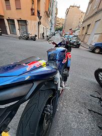 Honda cbr 600 rr