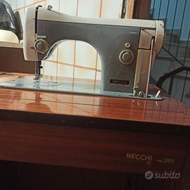 macchina da cucire necchi 261
