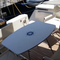 Tavolo pieghevole con 2 sedie