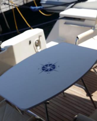 Tavolo pieghevole con 2 sedie