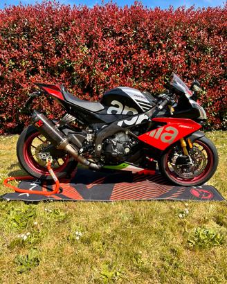 Aprilia RSV4 RF