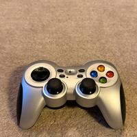 Logitech F710 Wireless Gamepad joypad controller