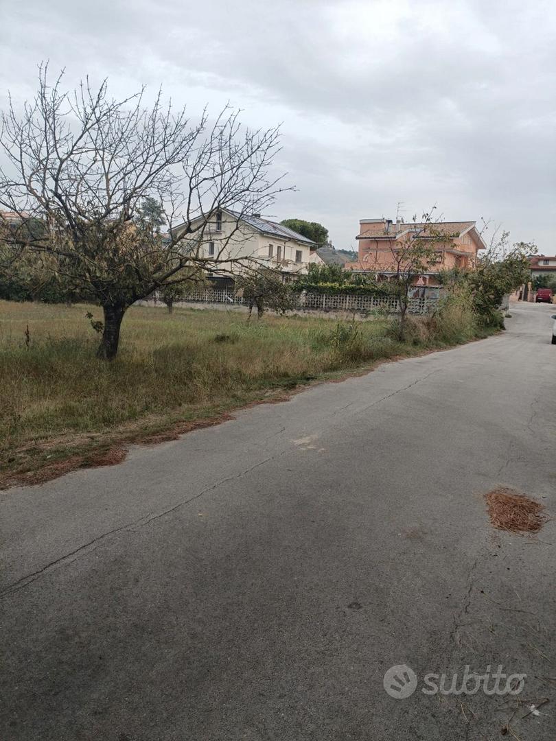 Rif. 203B Terreno a Montesilvano - Vista 3