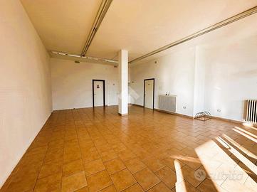 NEGOZIO A BAGNOLO SAN VITO