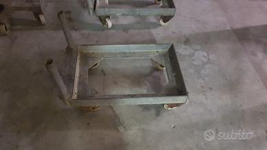CARRELLI MOLTO ROBUSTI IN FERRO ZINGATO