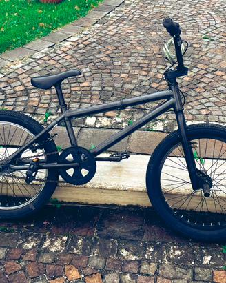 Bicicletta  bmx