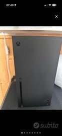 Xbox serie X con gioco hagwarts legacy