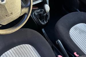 Lancia Y 57/kw 77cv Argento