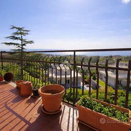 3 LOCALI A GRAVINA DI CATANIA