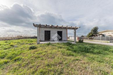VILLA SINGOLA A CERVETERI