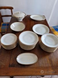 servizio piatti e tazzine 