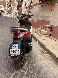 Beverly 125 4T