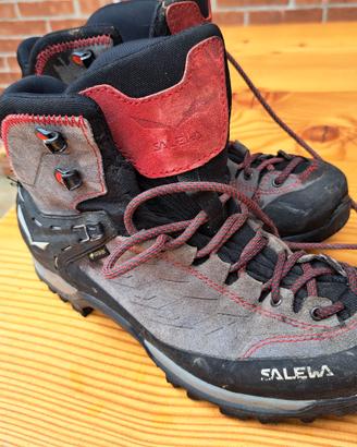 Scarponi Salewa n. 40