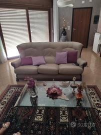 divano e poltrone stile classico 