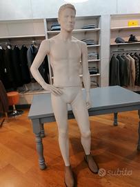 manichino uomo