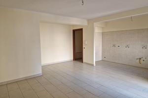 Trilocale con garage piazza mercato