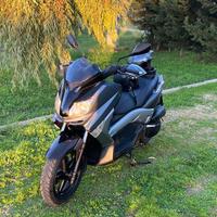Yamaha x max 125