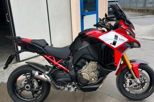 Ducati multistrda V4  Pikes peak
