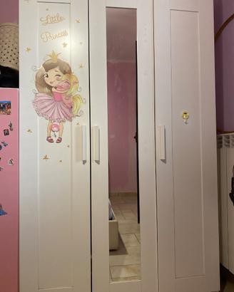 Armadio a 3 ante con specchio ikea
