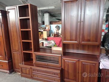 Mobile in legno per sale o salotti