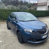 Lancia Y Hybrid