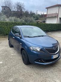 Lancia Y Hybrid