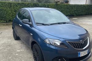 Lancia Y Hybrid