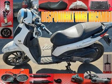 PIAGGIO CARNABY CRUISER 300cc ANNO  2011 x RICAMBI