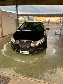Lancia delta 1.8 di turbo