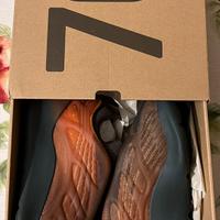 Scarpe Adidas Yeezy 700 v3