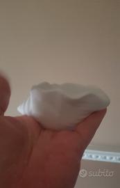 vasetto a forma di conchiglia 