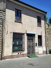 locale commerciale