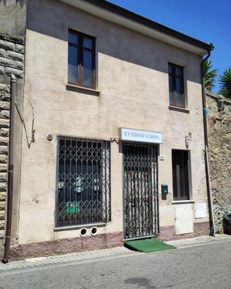 locale commerciale