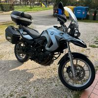 BMW F 650 GS .  798 cc