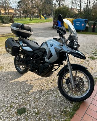 BMW F 650 GS .  798 cc