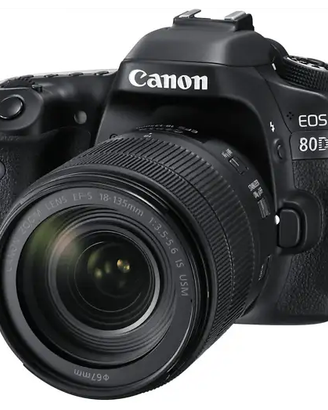 CANON EOS 80D + 18 - 55