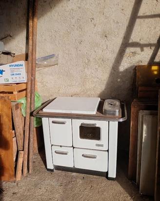 stufa cucina a legna