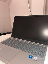 HP Laptop 15-fd0098nl - Intel Core 5, 16GB RAM,