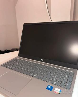 HP Laptop 15-fd0098nl - Intel Core 5, 16GB RAM,