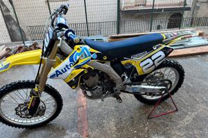 Suzuki rmz 250